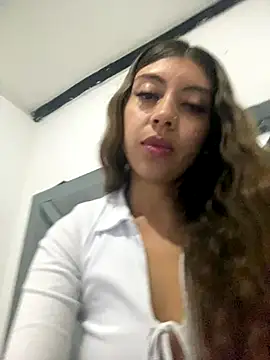 Sara-cooper2 online show from December 13, 2025, 7:53 pm