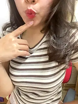 Snapshot of anna_sexy69 chatting on December 15, 2025, 6:17 am anna sexy69 online show from December 15, 2025, 6:17 am