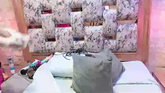 Snapshot of julyana_mendez chatting on September 23, 2025, 7:17 pm julyana mendez online show from September 23, 2025, 7:17 pm