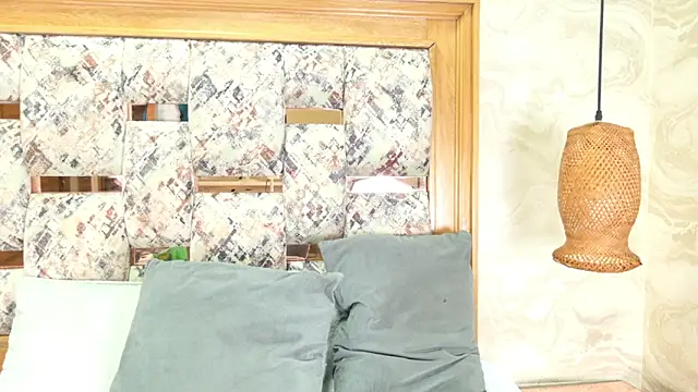 Snapshot of julyana_mendez chatting on October 19, 2025, 7:14 pm julyana mendez online show from October 19, 2025, 7:14 pm