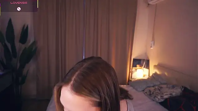 NguyetHankey online show from December 23, 2025, 6:22 am