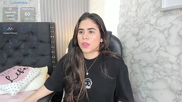 alicy  torres online show from April 14, 2026, 12:11 pm