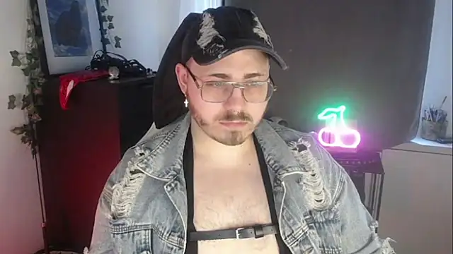 Snapshot of FabianKinky chatting on September 20, 2025, 8:26 am FabianKinky online show from September 20, 2025, 8:26 am