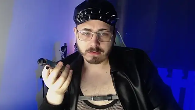 Snapshot of FabianKinky chatting on October 8, 2025, 3:20 pm FabianKinky online show from October 8, 2025, 3:20 pm