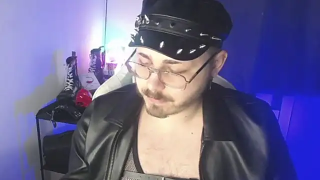 Snapshot of FabianKinky chatting on October 10, 2025, 4:39 pm FabianKinky online show from October 10, 2025, 4:39 pm