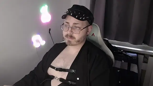 Snapshot of FabianKinky chatting on October 25, 2025, 6:54 am FabianKinky online show from October 25, 2025, 6:54 am