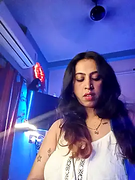 Snapshot of Love_Beauty01 chatting on March 2, 2026, 6:59 pm Love Beauty01 online show from March 2, 2026, 6:59 pm