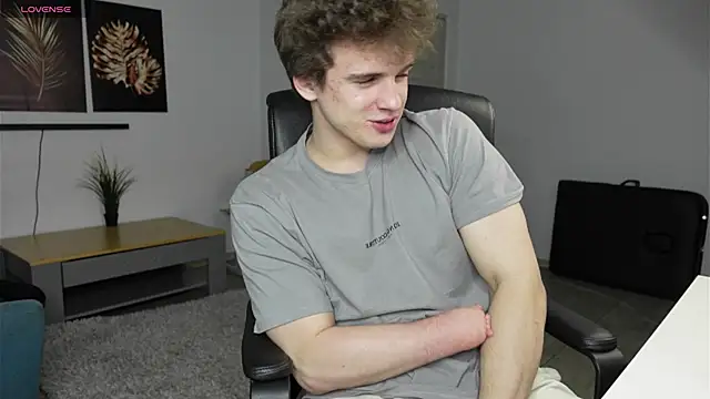 Ricky Becko online show from October 2, 2025, 7:21 pm