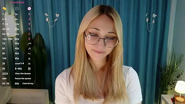 Marry sharp online show from September 12, 2025, 9:04 pm