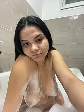 Snapshot of Selena_y chatting on November 17, 2025, 7:52 pm Selena y online show from November 17, 2025, 7:52 pm