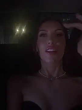 Snapshot of MilaRenee chatting on September 13, 2025, 9:58 pm MilaRenee online show from September 13, 2025, 9:58 pm