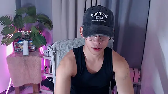 pinkcock froi2305 online show from January 7, 2026, 2:25 am