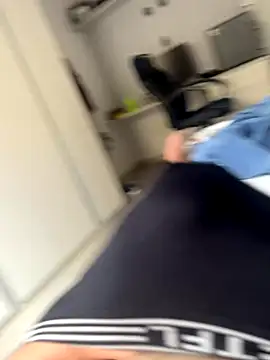 Novinho16cmz online show from October 7, 2025, 4:26 pm