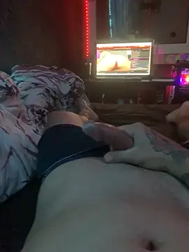 Snapshot of o-theus chatting on October 22, 2025, 4:18 pm o-theus online show from October 22, 2025, 4:18 pm