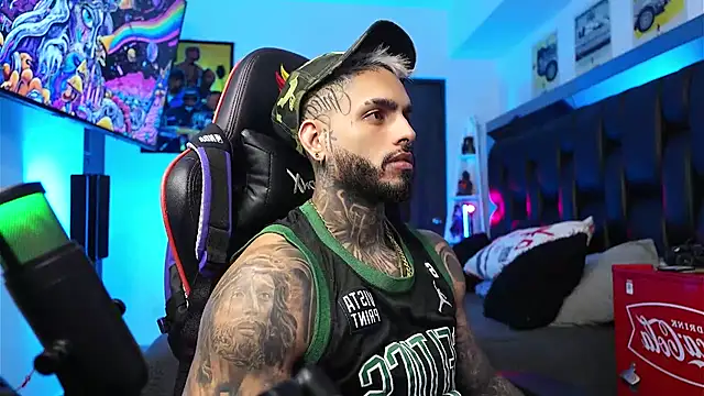 logan hugh8 online show from February 13, 2026, 3:30 pm