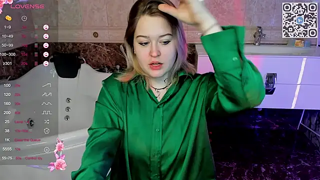 HelenHartt online show from November 16, 2025, 1:55 am