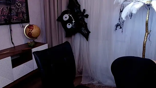 Snapshot of Dark_Moni chatting on October 24, 2025, 2:41 am Dark Moni online show from October 24, 2025, 2:41 am