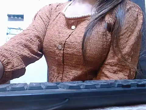 Snapshot of Sexy-senorita1 chatting on December 2, 2025, 9:36 am Sexy-senorita1 online show from December 2, 2025, 9:36 am