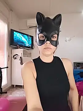 Snapshot of SweetSun69 chatting on January 18, 2026, 2:43 pm SweetSun69 online show from January 18, 2026, 2:43 pm