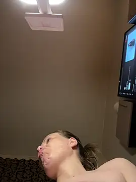 emmasweett11 online show from March 29, 2026, 12:16 pm