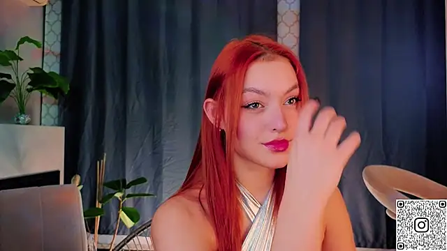 GildedKitten online show from November 11, 2025, 6:41 pm