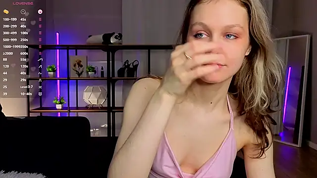 Snapshot of Tender_beauty chatting on April 28, 2026, 7:19 pm Tender beauty online show from April 28, 2026, 7:19 pm