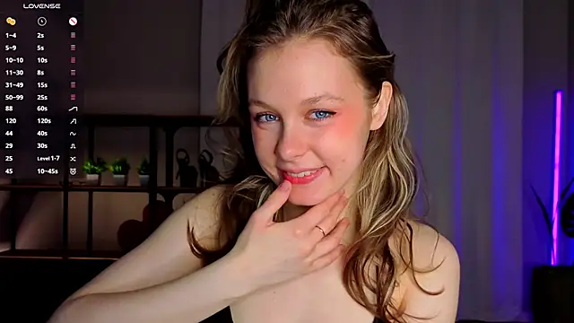 Snapshot of Tender_beauty chatting on May 17, 2026, 5:53 pm Tender beauty online show from May 17, 2026, 5:53 pm