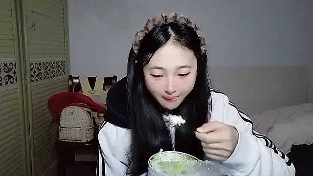 Snapshot of xxz98 chatting on January 10, 2026, 3:36 pm xxz98 online show from January 10, 2026, 3:36 pm