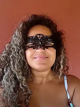 RaphinhaSanches online show from March 19, 2026, 1:15 pm