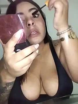 Luciana r online show from October 14, 2025, 1:06 am