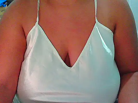 lady rosie online show from November 22, 2025, 1:32 pm