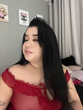 Snapshot of Aliciawhitee chatting on June 15, 2026, 2:03 am Aliciawhitee online show from June 15, 2026, 2:03 am