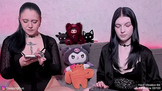 Threesomebabes online show from May 13, 2026, 4:15 pm