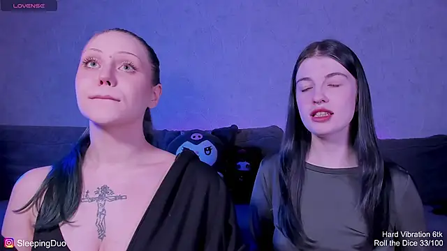 Threesomebabes online show from May 30, 2026, 6:05 pm