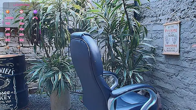 MarcusRain  online show from September 8, 2025, 7:35 pm