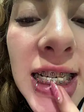 Samantha 2190 online show from December 3, 2025, 3:58 am