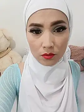 jamila zair online show from May 23, 2026, 2:32 pm