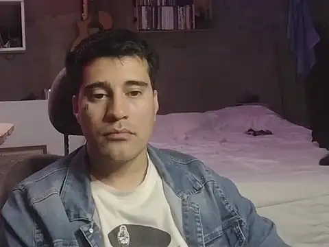 Snapshot of parca13 chatting on November 21, 2025, 4:44 am parca13 online show from November 21, 2025, 4:44 am