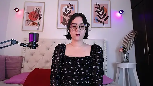 barbyehot online show from November 21, 2025, 11:14 pm