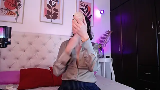 barbyehot online show from January 8, 2026, 8:33 pm