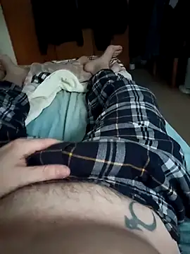 Snapshot of Empi19cm chatting on November 9, 2025, 6:44 am Empi19cm online show from November 9, 2025, 6:44 am