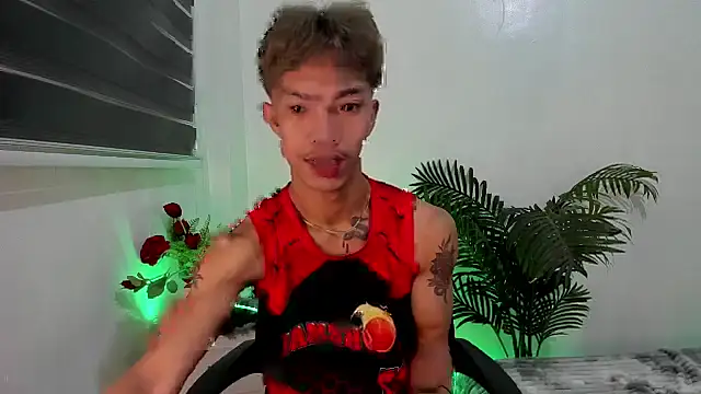 jersthebigfuckerxxx online show from October 1, 2025, 7:31 pm