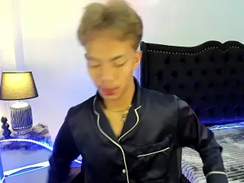 jersthebigfuckerxxx online show from October 5, 2025, 10:18 pm