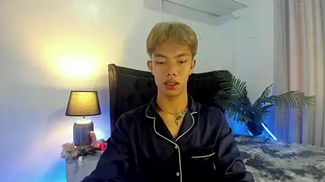 jersthebigfuckerxxx online show from October 10, 2025, 5:06 am