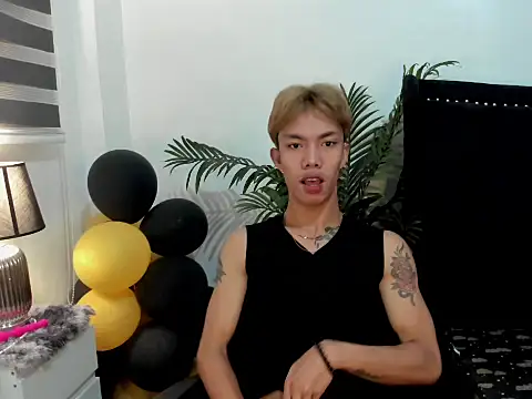 jersthebigfuckerxxx online show from November 1, 2025, 6:48 am