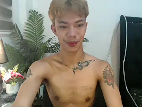 jersthebigfuckerxxx online show from November 10, 2025, 4:33 am