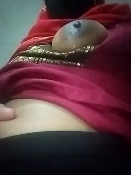 Snapshot of baddy8008 chatting on November 28, 2025, 4:53 pm baddy8008 online show from November 28, 2025, 4:53 pm