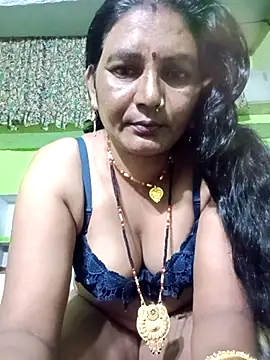 Snapshot of ZIVAA chatting on December 2, 2025, 9:25 am ZIVAA online show from December 2, 2025, 9:25 am