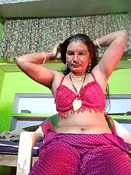 Snapshot of ZIVAA chatting on December 3, 2025, 1:20 pm ZIVAA online show from December 3, 2025, 1:20 pm