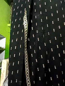 Snapshot of ZIVAA chatting on January 7, 2026, 7:00 am ZIVAA online show from January 7, 2026, 7:00 am